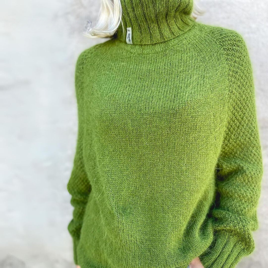 Talia | Elegant Turtleneck Sweater