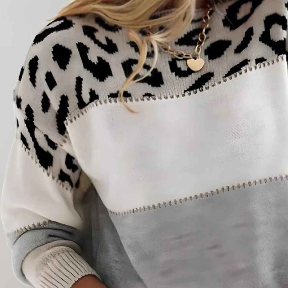Talia | Casual Sweater with Leopard Design