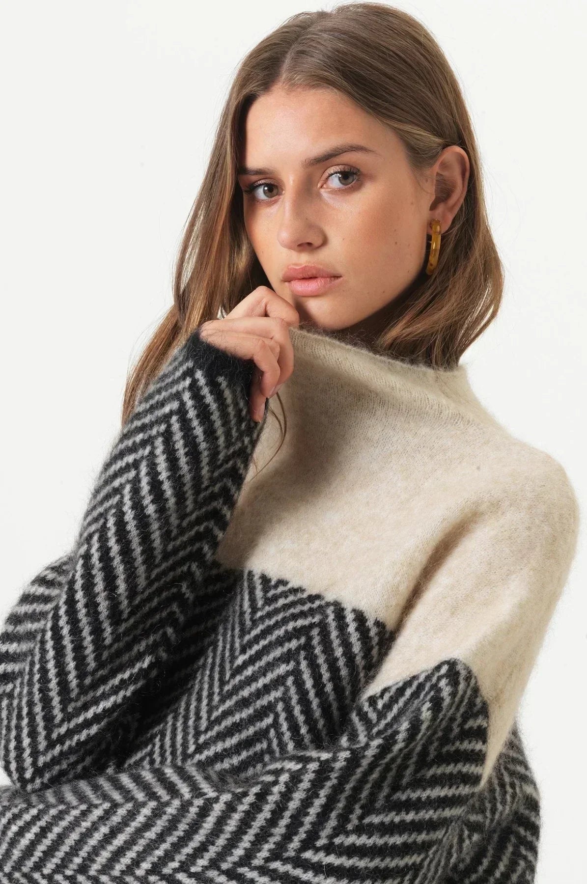 Talia | Premium Turtleneck made of fine knit