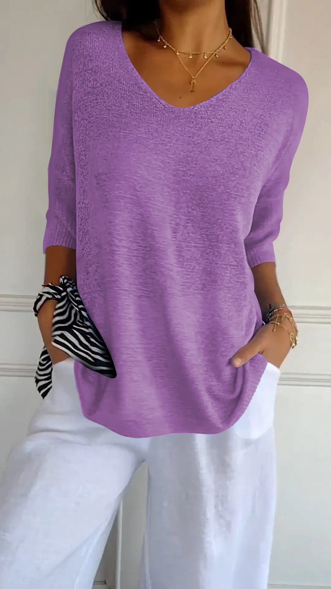 Talia | LILITH V-NECK KNIT TOP
