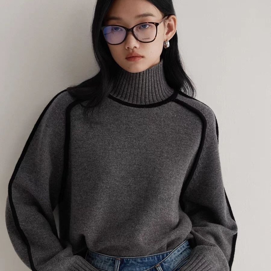 Talia | Soft Cashmere-Like Turtleneck Sweater