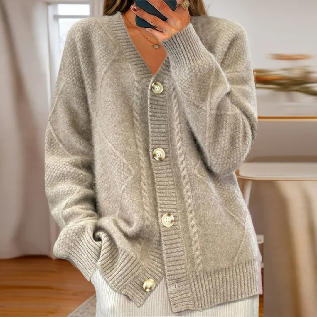 Talia | ELIONYSSE CABLE-KNIT CARDIGAN