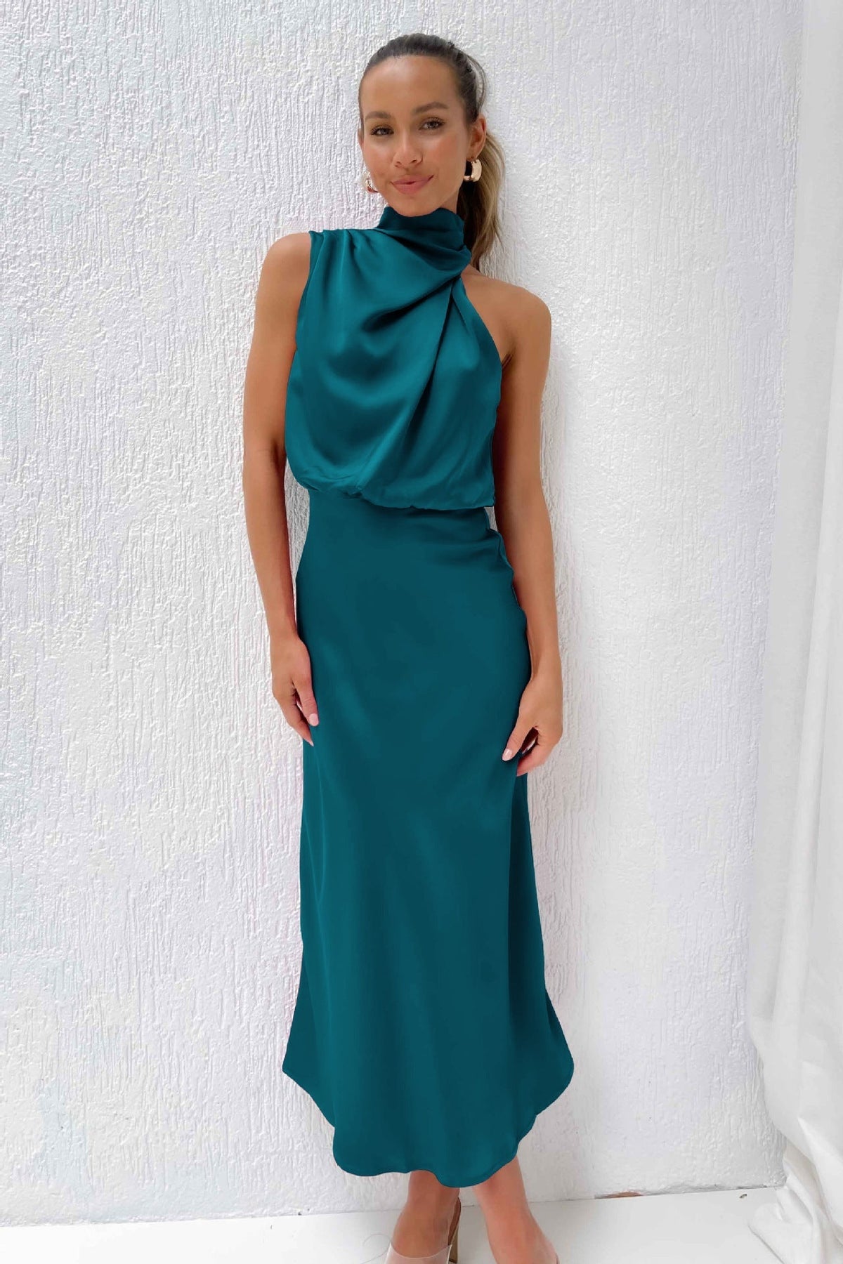 Talia | MIDI DRESS WITH OFF-THE-SHOULDER DESIGN