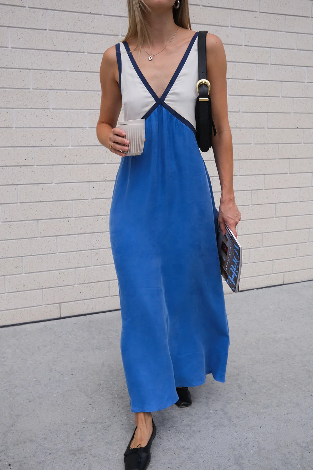 Talia | Lightweight V-Neck Maxi Dress