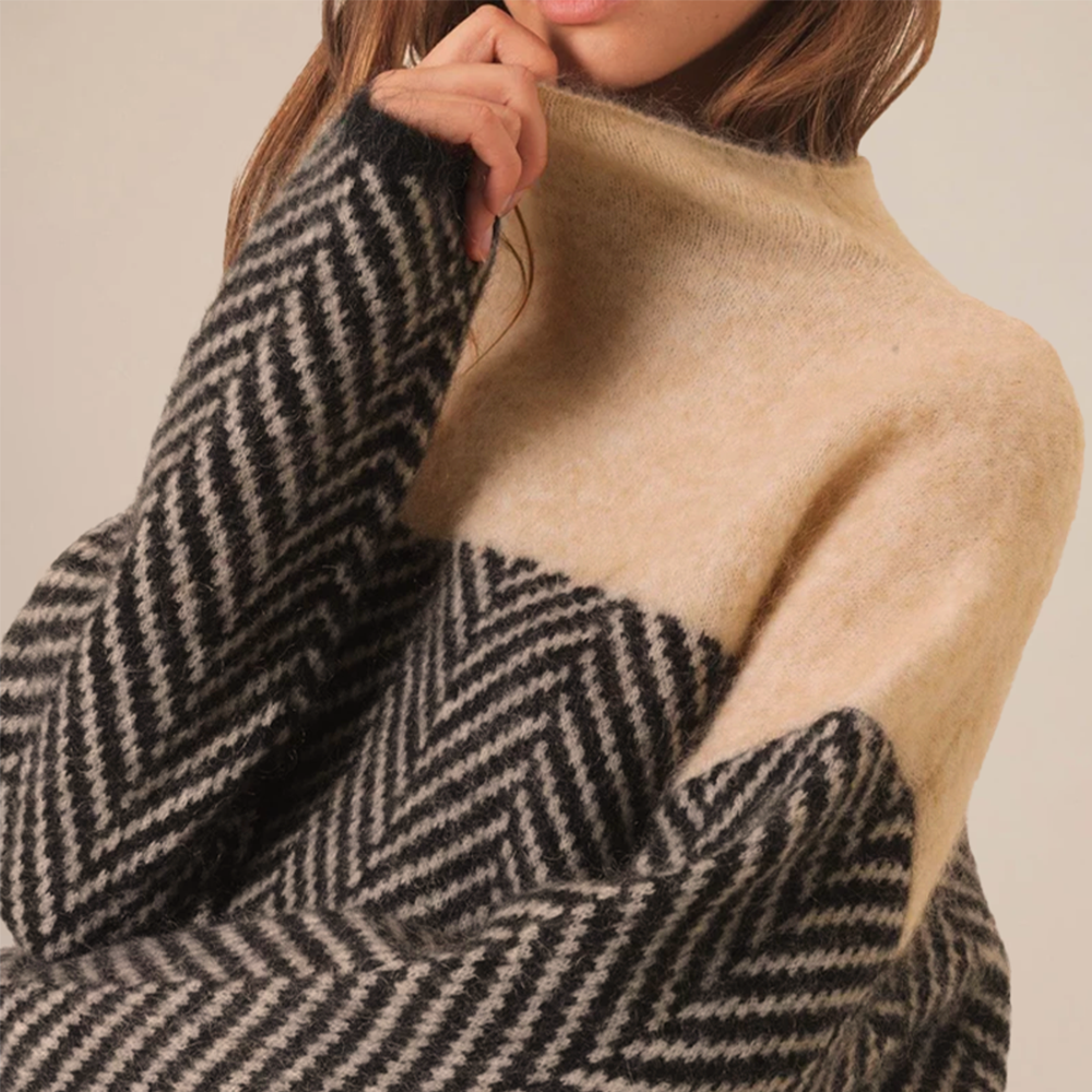Talia | Premium Turtleneck made of fine knit