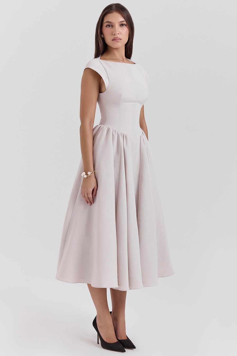 Talia | LUMI BACKLESS DROPPED SHOULDER DRESS